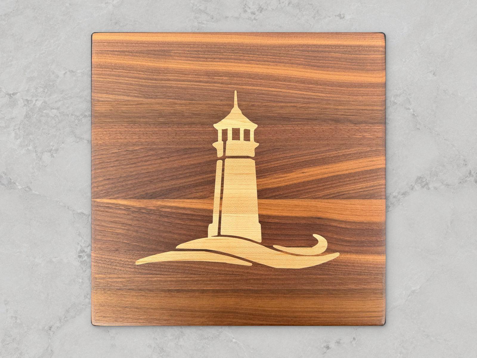 Edge-grain walnut board with maple inlay
